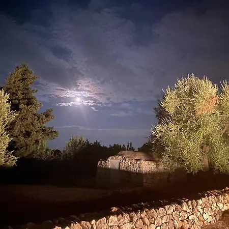 Lamia Gatta Villa